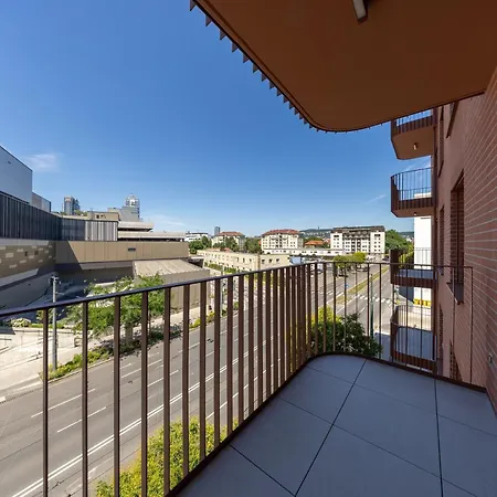 Zwirn Design Near Nivy Station & Downtown Bratislava