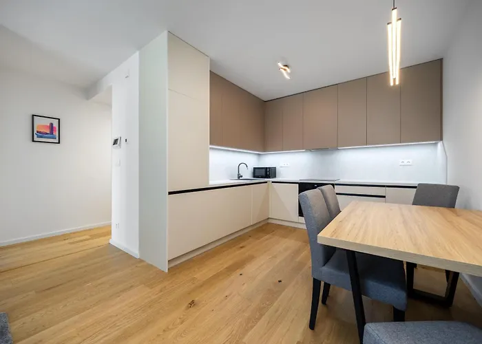 Zwirn Design Near Nivy Station & Downtown Apartmán Bratislava