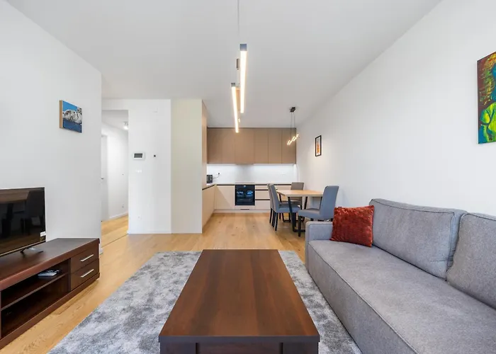 Zwirn Design Near Nivy Station & Downtown Appartement