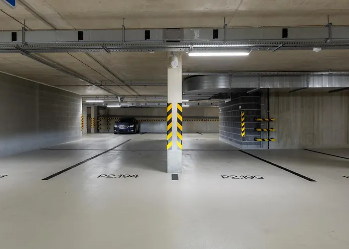 Zwirn Design Near Nivy Station & Downtown Bratislava