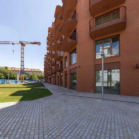 Apartamento Zwirn Loft - New Design Near Nivy & Downtown