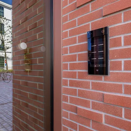 Apartamento Zwirn Loft - New Design Near Nivy & Downtown *